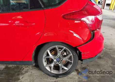 2014 Ford Focus Se из США, поврежденный, VIN 1FADP3K21EL296249